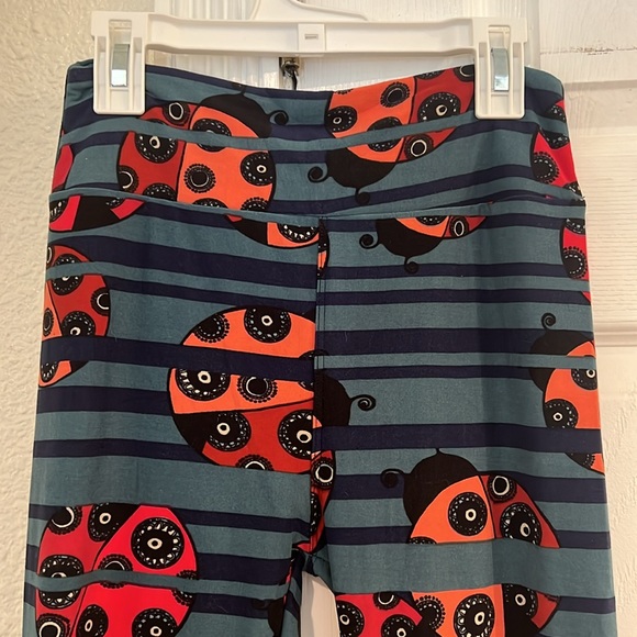 Women’s lady bug Leggings - Blue and Red - Picture 4 of 4